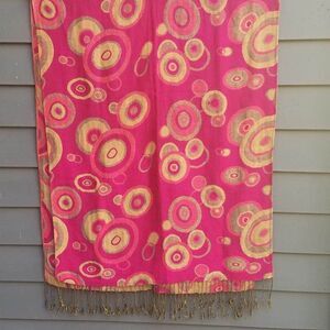 100% Pashmina Pinkish Red Gold Circles Print Reversible  26"x 72"